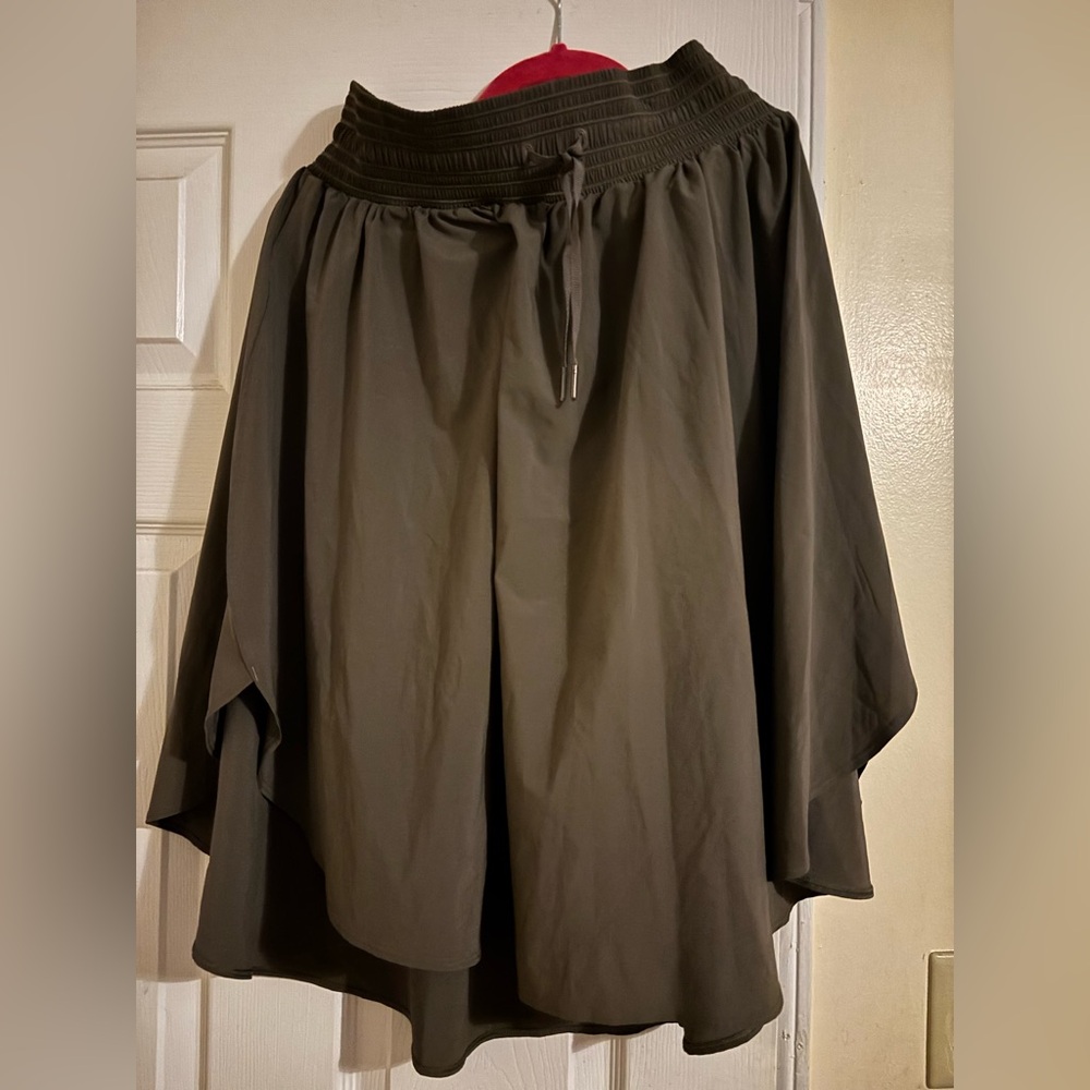 Lululemon Athletica Olive Skater Skirt